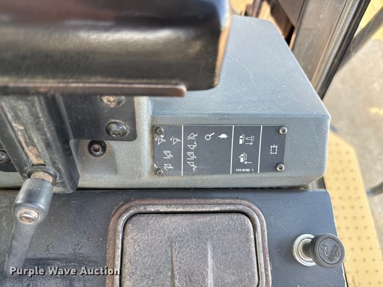 image for item ND9435 2001 Caterpillar 950G wheel loader