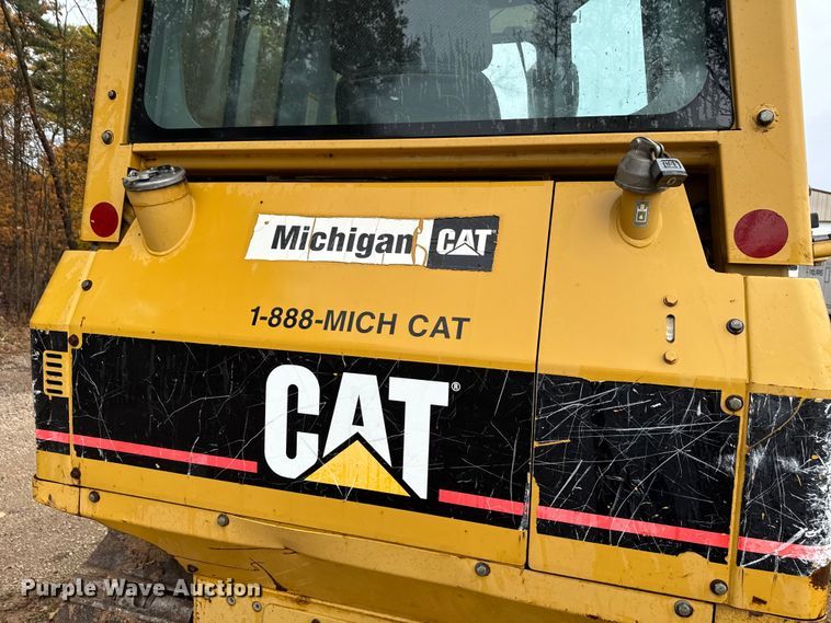 image for item ND9439 2006 Caterpillar D3G XL dozer