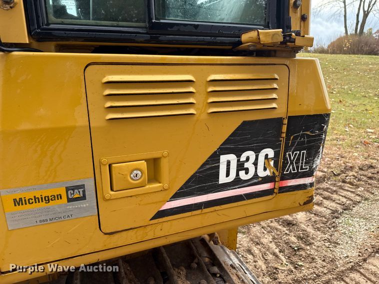 image for item ND9439 2006 Caterpillar D3G XL dozer