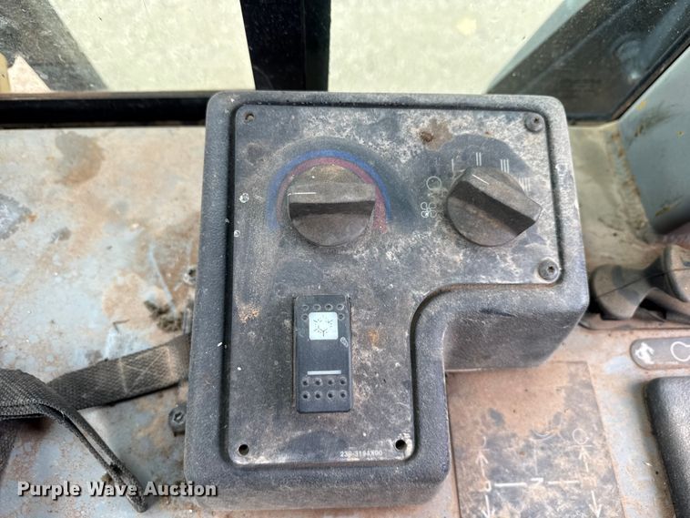 image for item ND9439 2006 Caterpillar D3G XL dozer