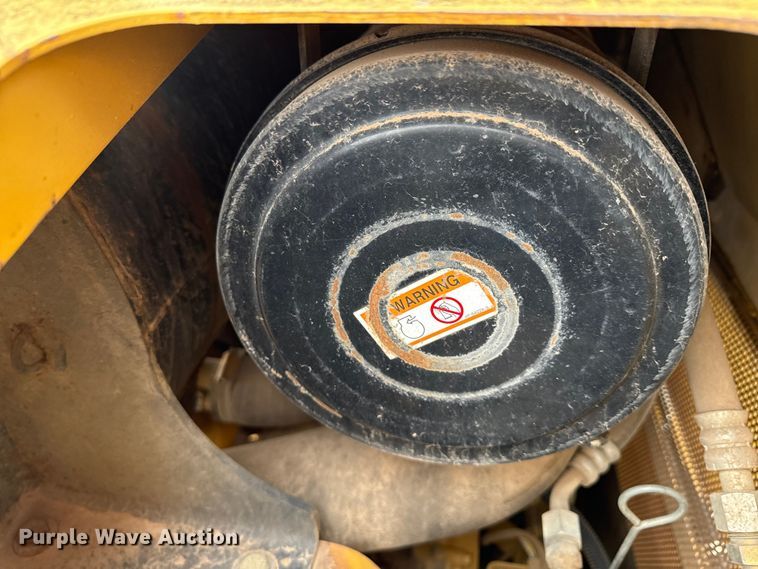 image for item ND9439 2006 Caterpillar D3G XL dozer