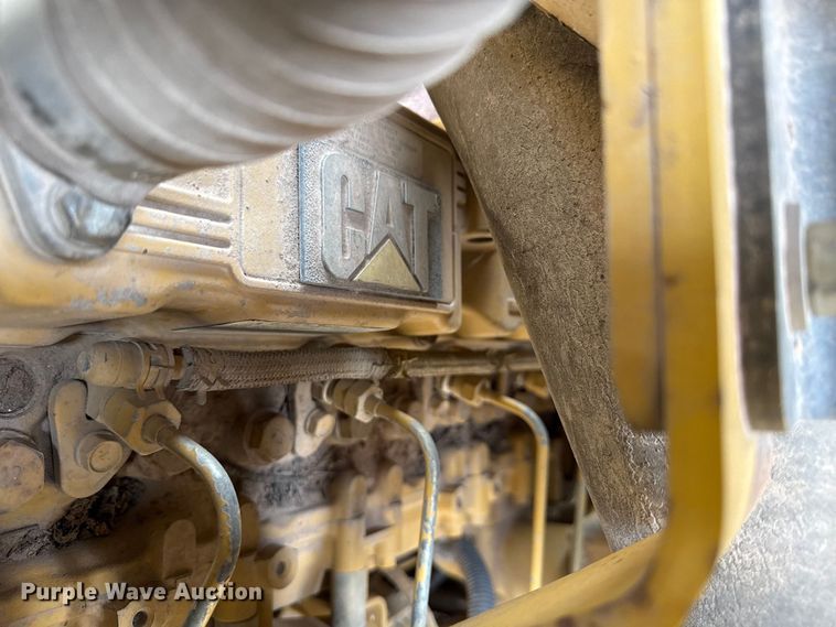 image for item ND9439 2006 Caterpillar D3G XL dozer