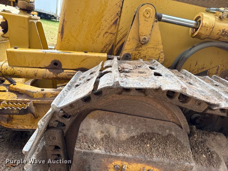 image for item ND9439 2006 Caterpillar D3G XL dozer