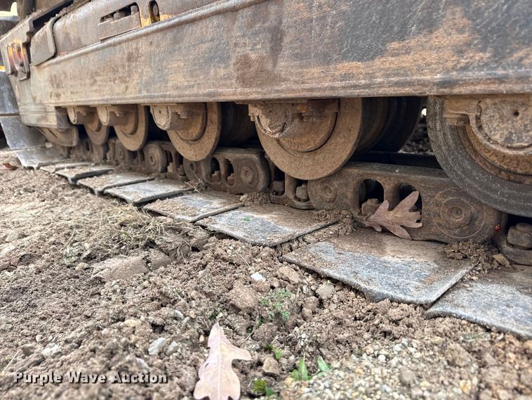 image for item ND9439 2006 Caterpillar D3G XL dozer