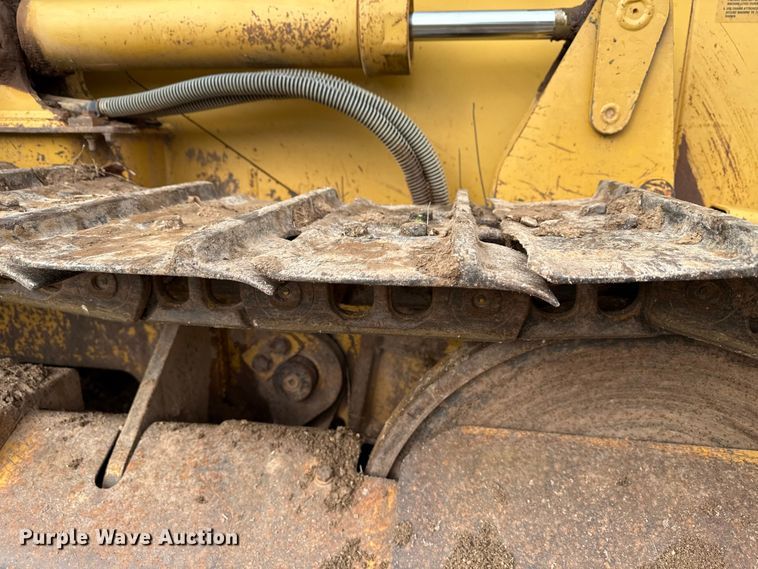 image for item ND9439 2006 Caterpillar D3G XL dozer