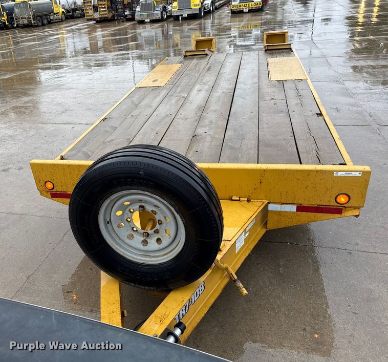 image for item ND9440 2007 Redi Haul equipment trailer