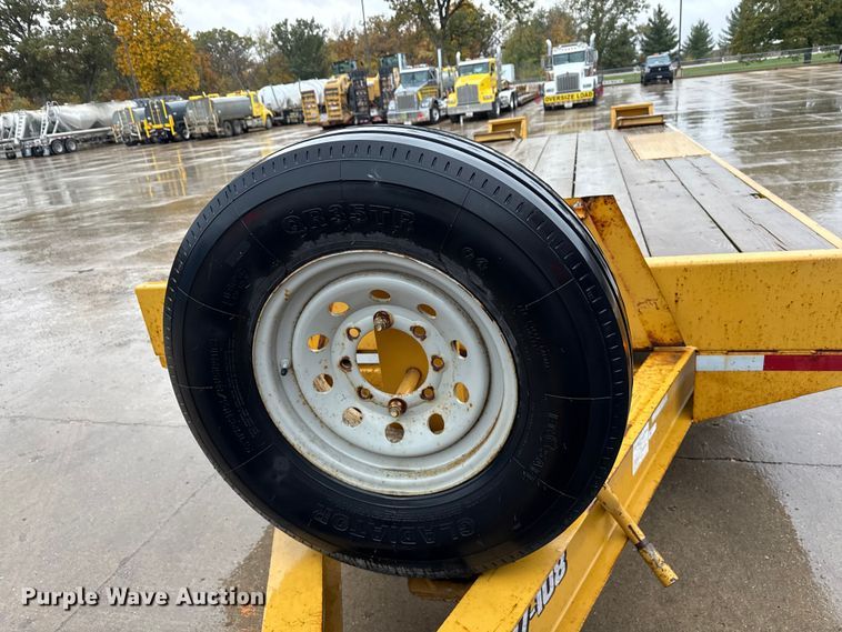 image for item ND9440 2007 Redi Haul equipment trailer