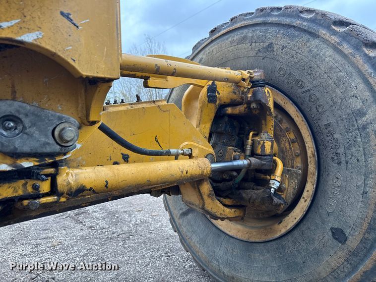 image for item ND9441 2010 John Deere 872GP motor grader