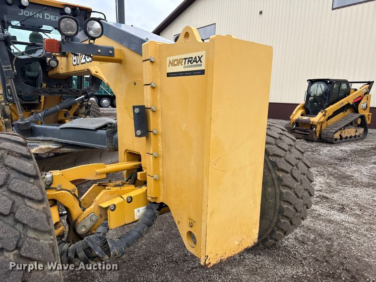 image for item ND9441 2010 John Deere 872GP motor grader