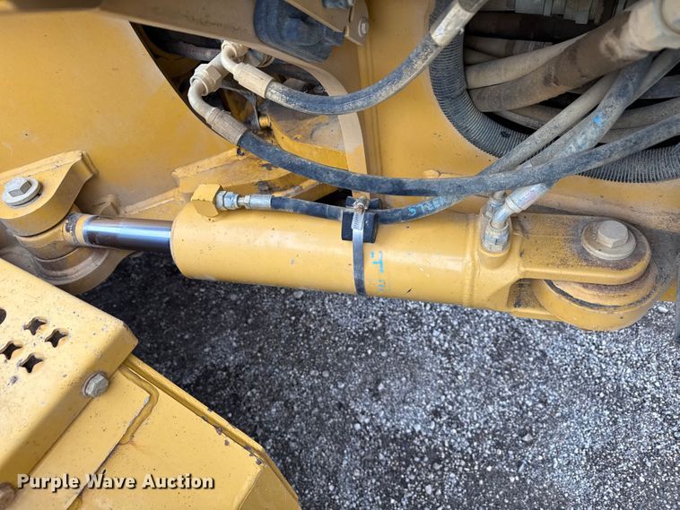 image for item ND9441 2010 John Deere 872GP motor grader