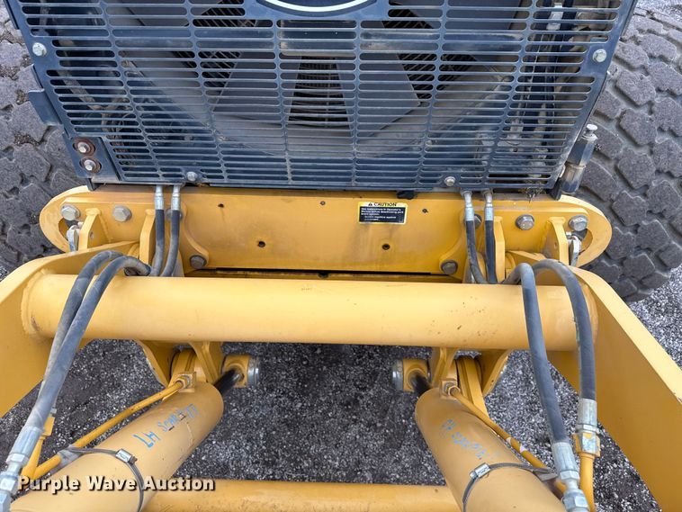 image for item ND9441 2010 John Deere 872GP motor grader