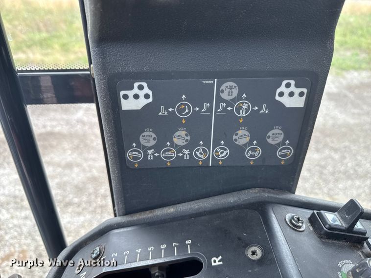 image for item ND9441 2010 John Deere 872GP motor grader