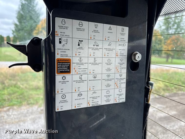 image for item ND9441 2010 John Deere 872GP motor grader