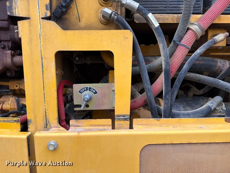 image for item ND9441 2010 John Deere 872GP motor grader