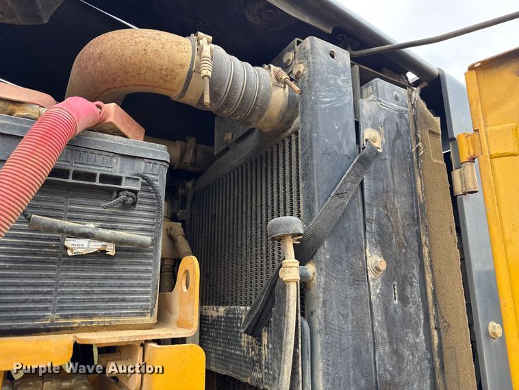 image for item ND9441 2010 John Deere 872GP motor grader