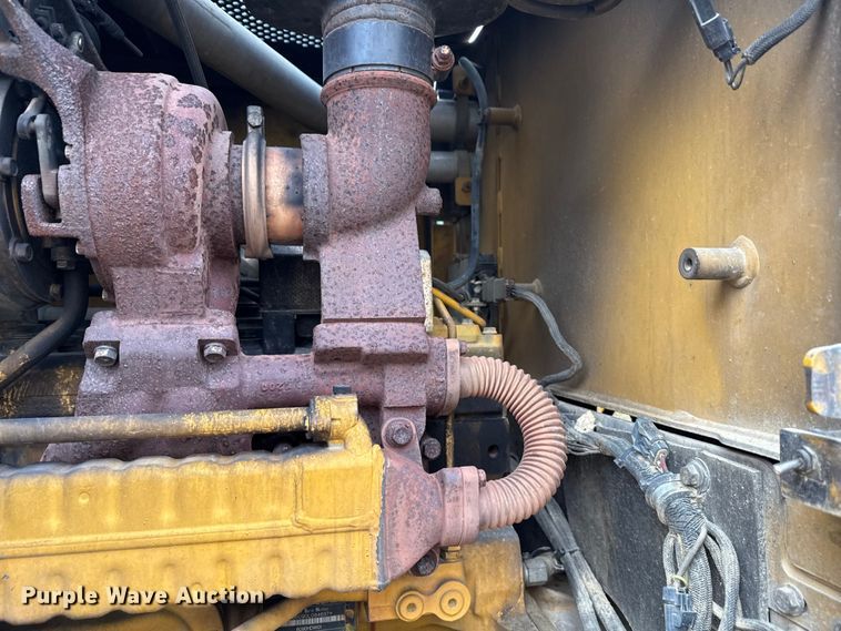 image for item ND9441 2010 John Deere 872GP motor grader