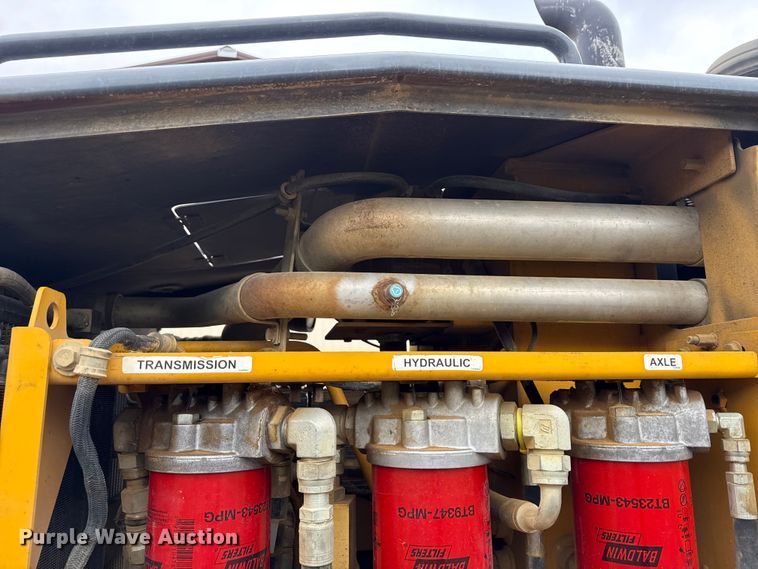 image for item ND9441 2010 John Deere 872GP motor grader