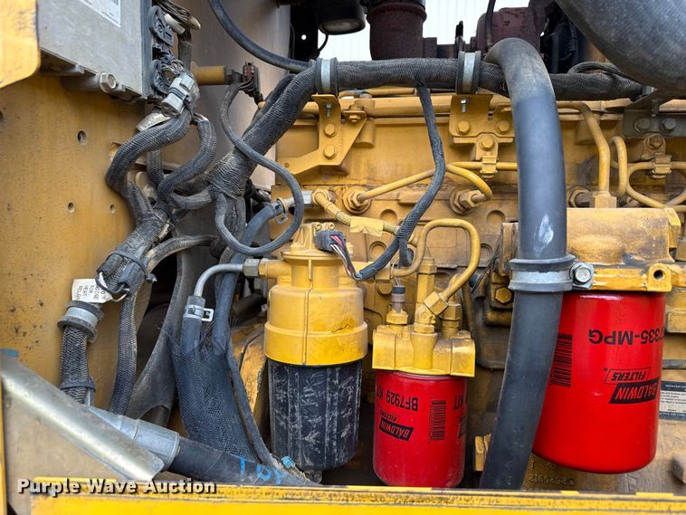 image for item ND9441 2010 John Deere 872GP motor grader