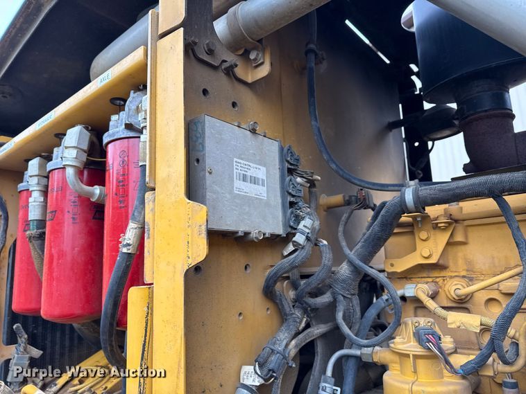 image for item ND9441 2010 John Deere 872GP motor grader