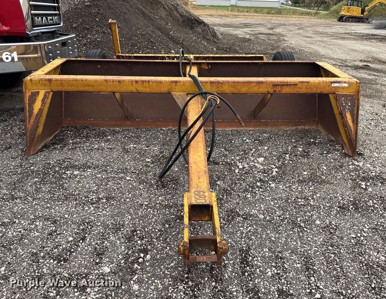 image for item ND9442 Kuntz box scraper