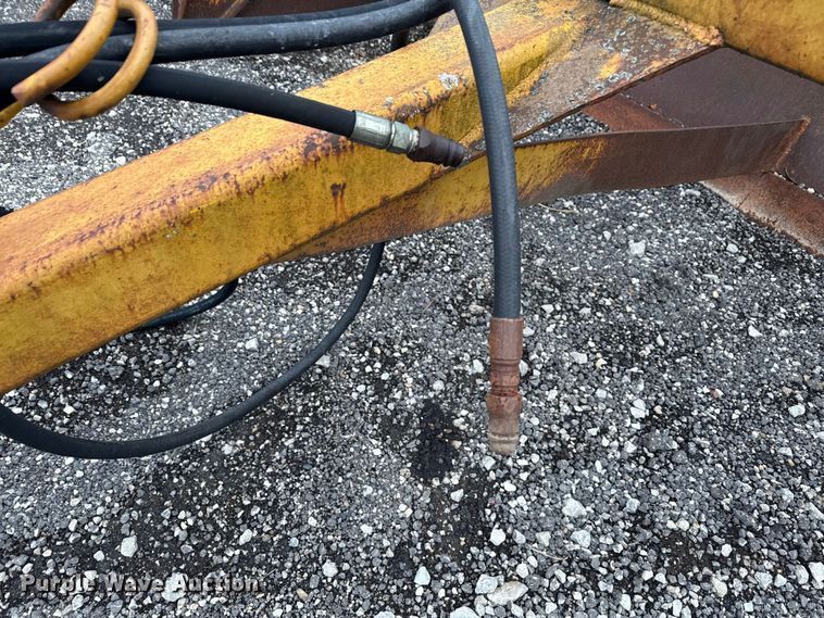 image for item ND9442 Kuntz box scraper