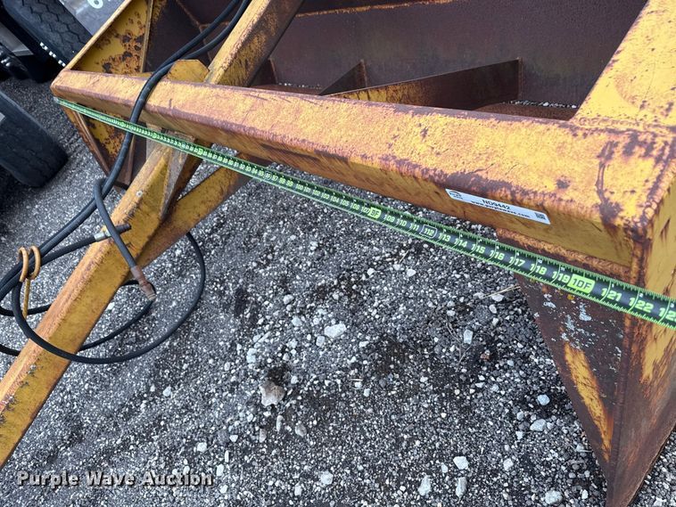 image for item ND9442 Kuntz box scraper