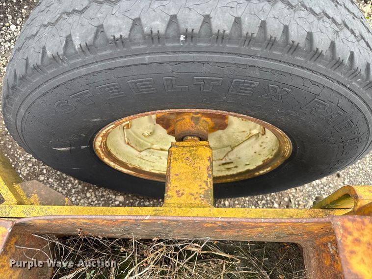 image for item ND9442 Kuntz box scraper