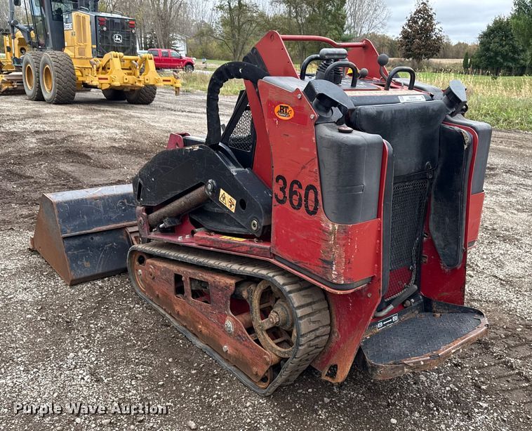 image for item ND9443 2017 Toro Dingo 22327 compact utility loader