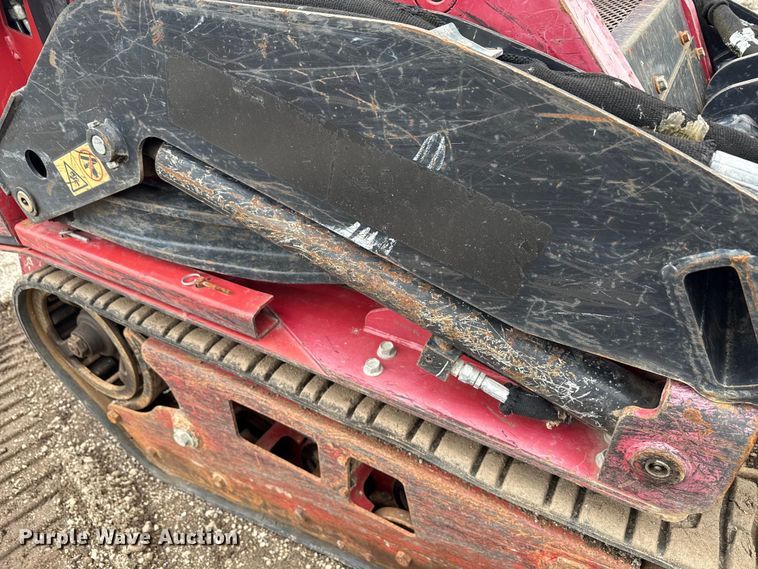 image for item ND9443 2017 Toro Dingo 22327 compact utility loader