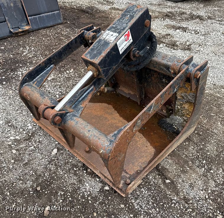 image for item ND9443 2017 Toro Dingo 22327 compact utility loader