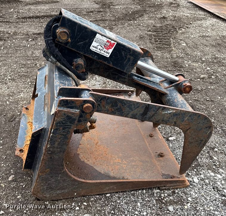 image for item ND9443 2017 Toro Dingo 22327 compact utility loader