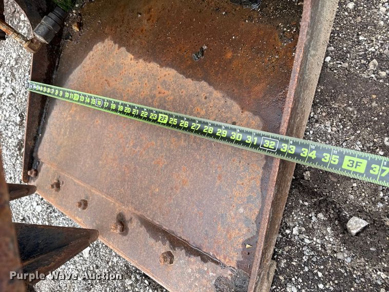 image for item ND9443 2017 Toro Dingo 22327 compact utility loader