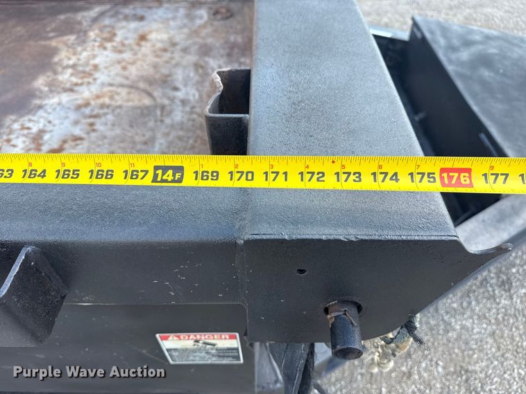 image for item NU9567 2016 Lark United dump trailer