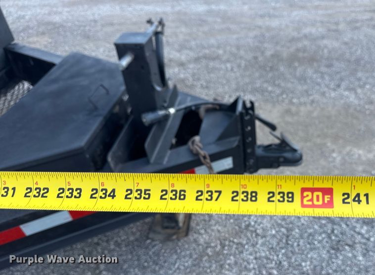 image for item NU9567 2016 Lark United dump trailer