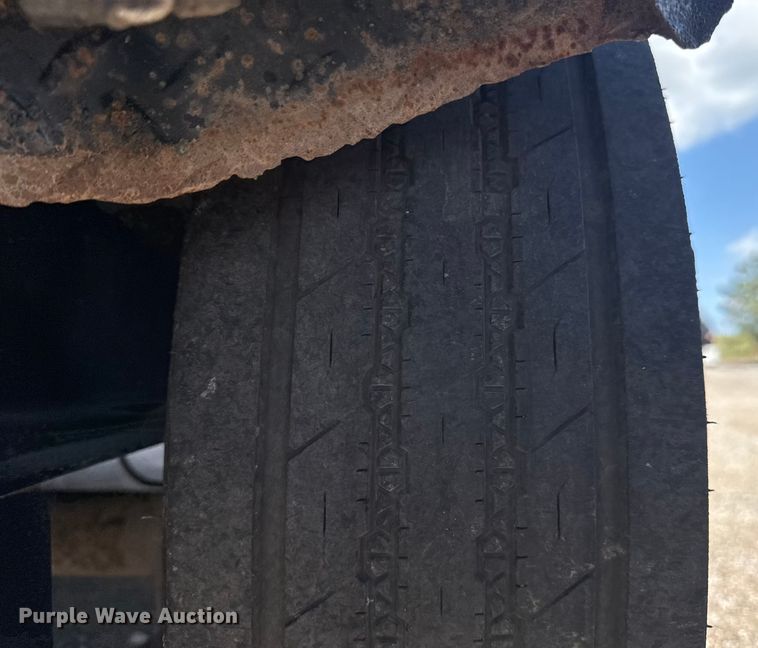 image for item NU9567 2016 Lark United dump trailer