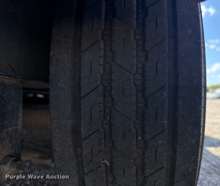 image for item NU9567 2016 Lark United dump trailer