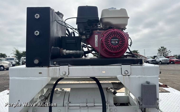 image for item NU9585 2016 Trail-Eze by Dakota TE701 drop deck equipment trailer