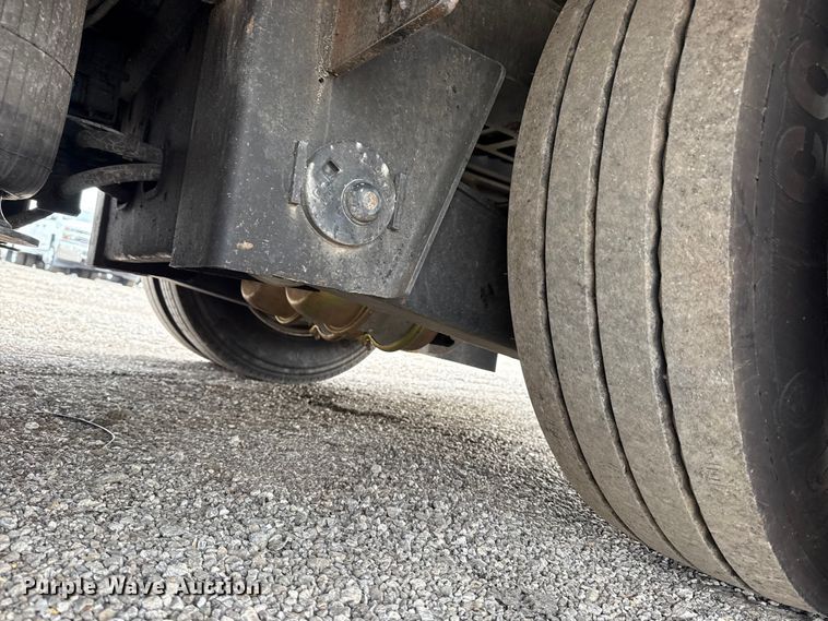 image for item NU9585 2016 Trail-Eze by Dakota TE701 drop deck equipment trailer