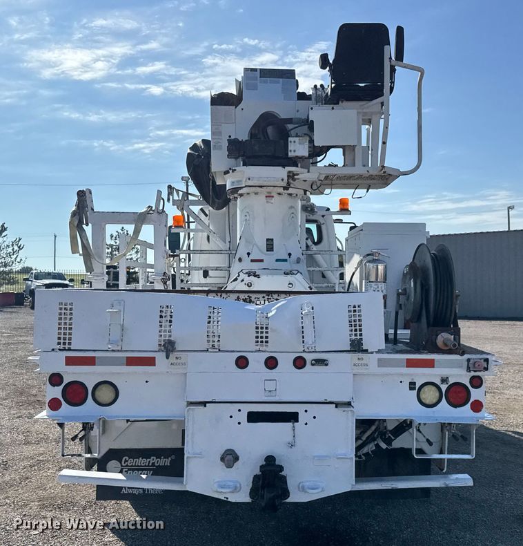 image for item NU9704 2011 Freightliner Business Class M2 digger derrick truck