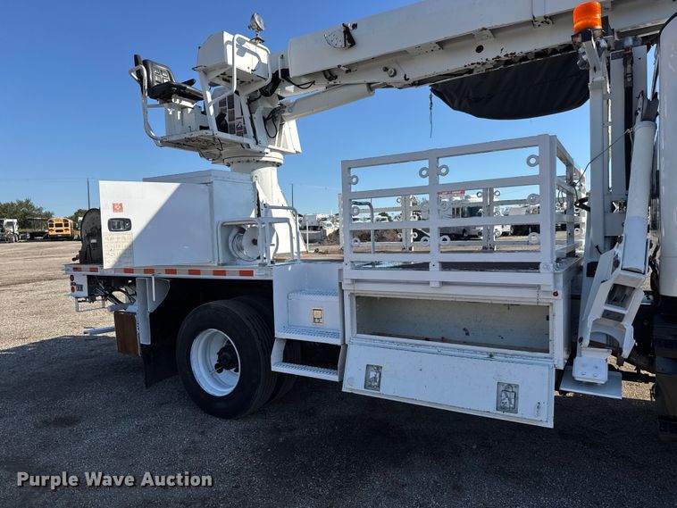 image for item NU9704 2011 Freightliner Business Class M2 digger derrick truck