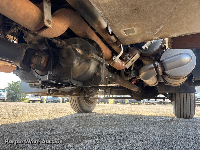 image for item NU9704 2011 Freightliner Business Class M2 digger derrick truck