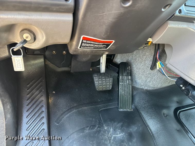 image for item NU9704 2011 Freightliner Business Class M2 digger derrick truck