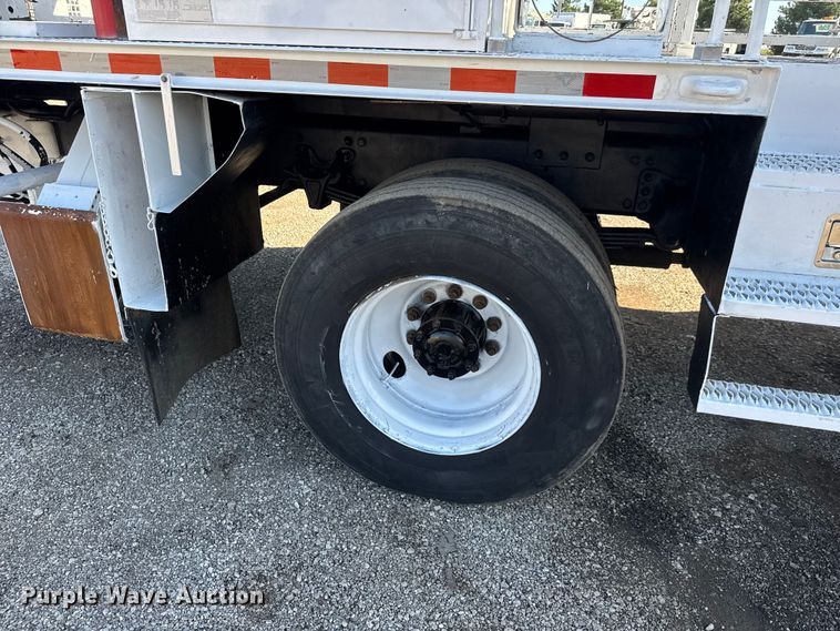 image for item NU9704 2011 Freightliner Business Class M2 digger derrick truck