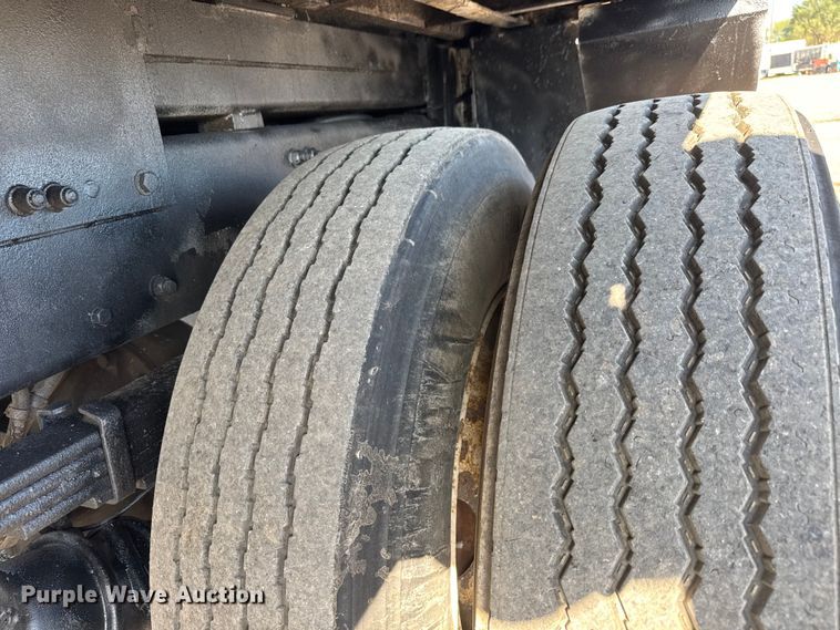 image for item NU9704 2011 Freightliner Business Class M2 digger derrick truck