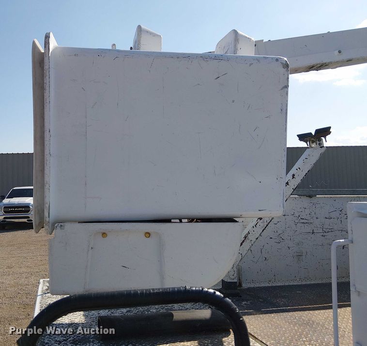 image for item NU9734 2012 Dodge Ram 5500 bucket truck