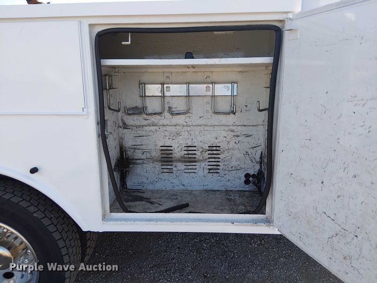 image for item NU9734 2012 Dodge Ram 5500 bucket truck