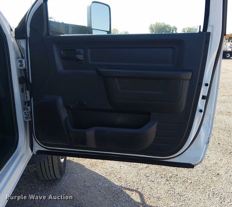 image for item NU9734 2012 Dodge Ram 5500 bucket truck