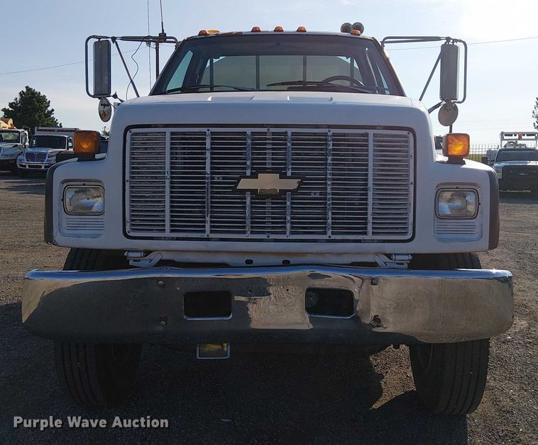 image for item NU9739 1993 Chevrolet Kodiak C7 flatbed truck