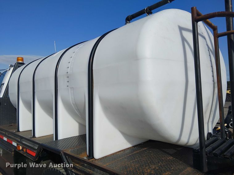 image for item NU9739 1993 Chevrolet Kodiak C7 flatbed truck