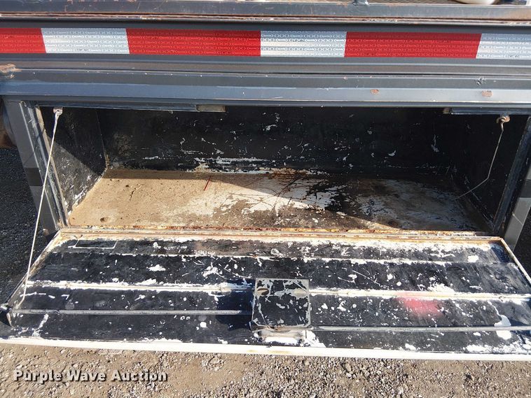 image for item NU9739 1993 Chevrolet Kodiak C7 flatbed truck